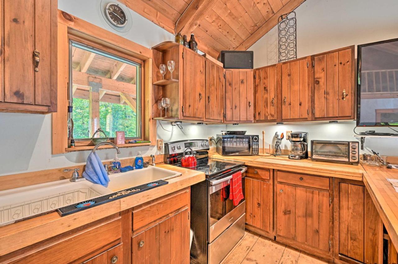 Remote Cabin With Fire Pit 3 Miles To Stowe Mtn! Exterior foto